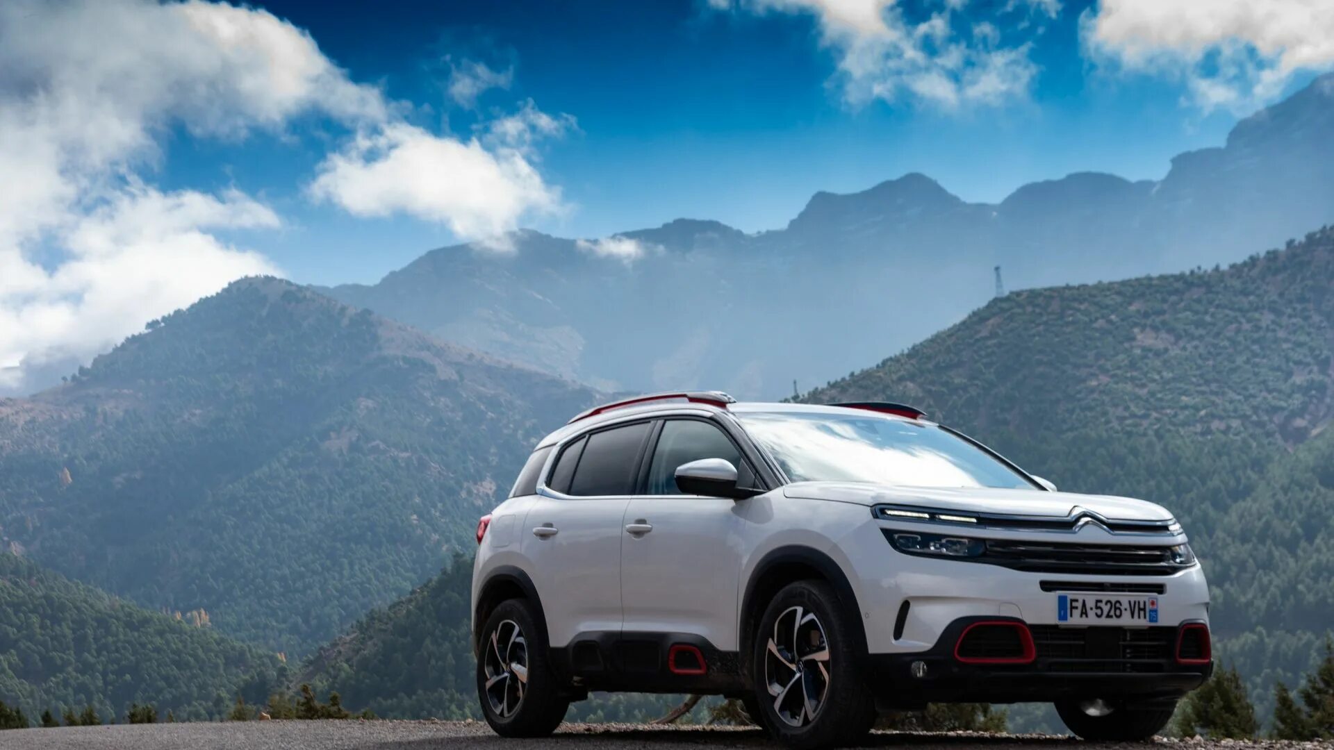 Citroen c5 aircross фото. Citroen c5 Aircross. Citroen c5 Aircross 2022. Citroen c5 Aircross 2021. Citroen c5 Aircross 2019.