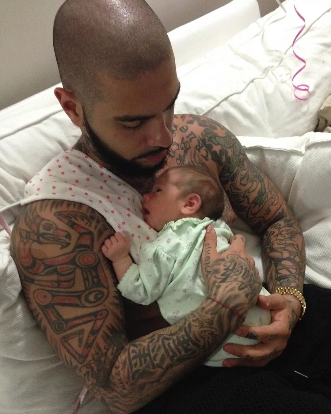 Мама тимати и решетова. С тимати быть опасно мама. Мама тимати. Новорожденная алиса тимати. С тимати быть опасно мама.