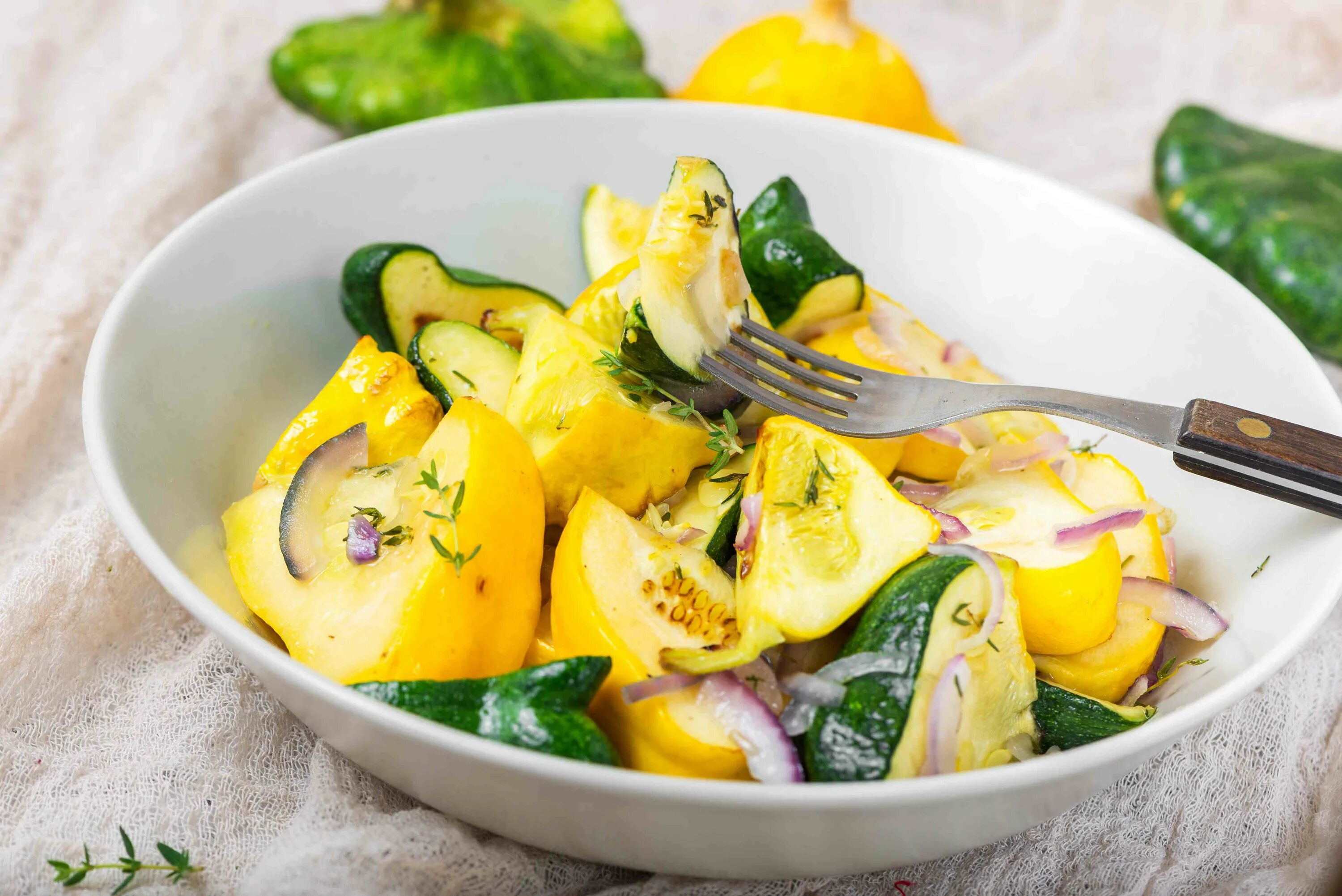 Патиссон на ужин быстро и вкусно. Патиссоны блюда. запеченные патиссоны. патиссоны в духовке. вкусные блюда из патиссонов.