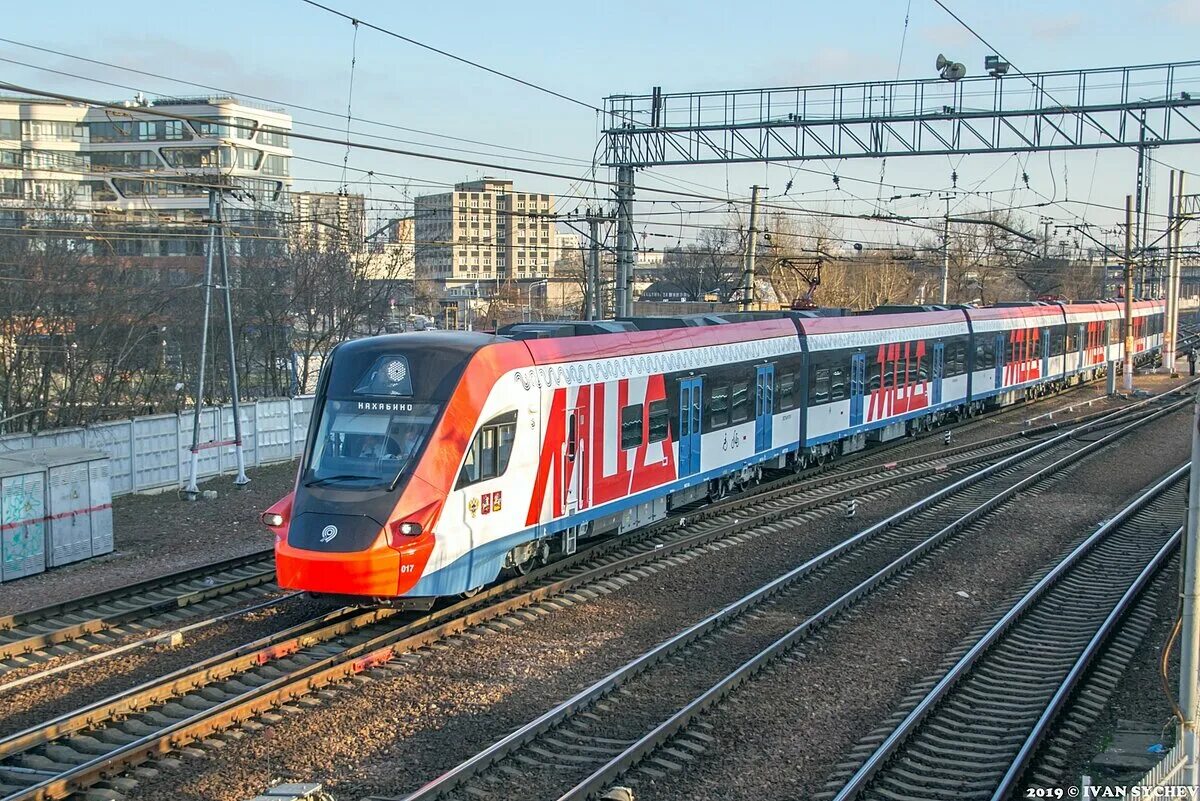 Электропоезда подольск. Электричка Подольск. МЦД Подольск поезда. Электропоезд до Подольска. Электропоезд Подольские курсанты.