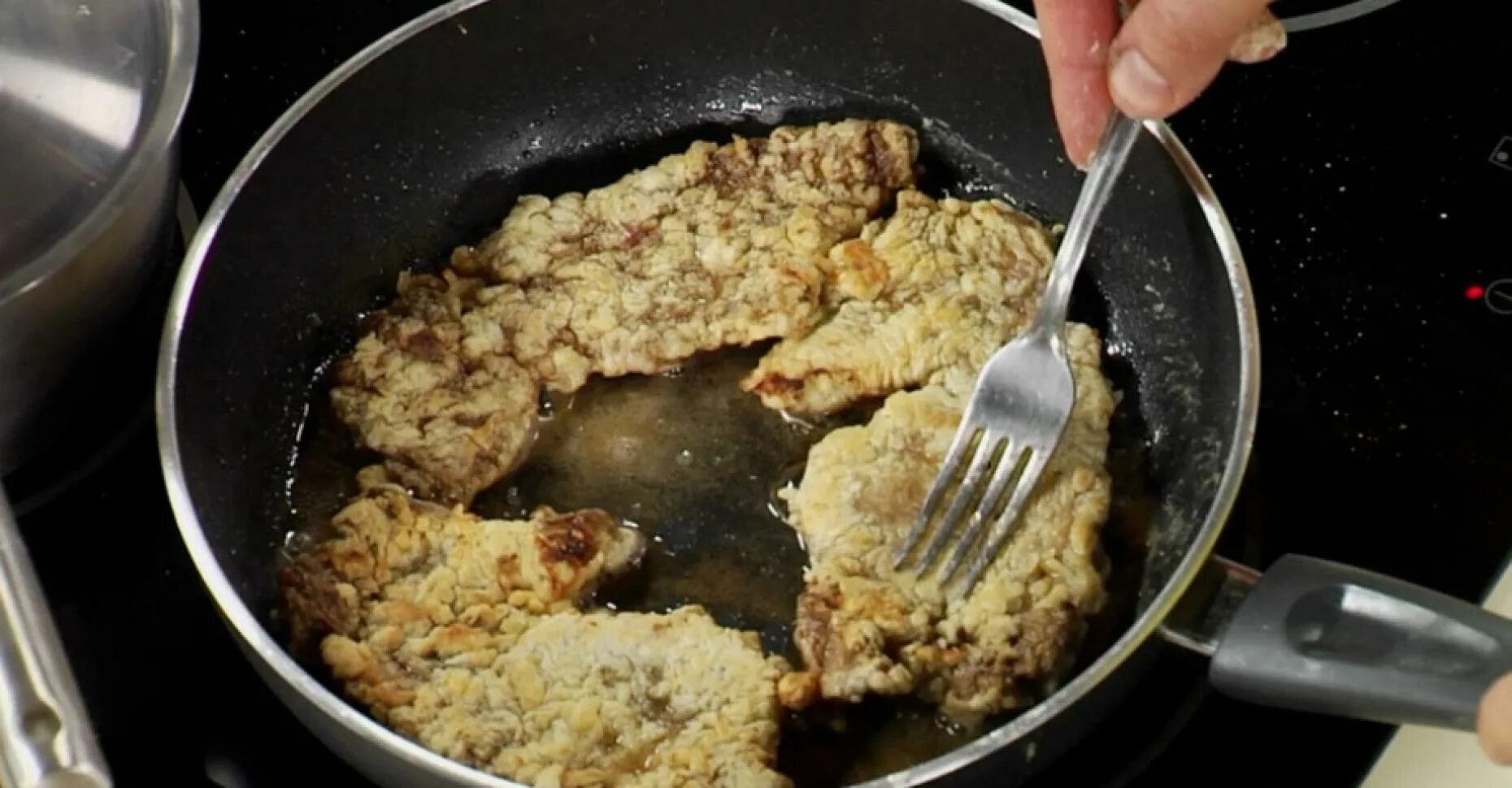 лазерсон печенка. салат с печенью куриной фудфото. теплый салат с куриной печенью и инжиром. лазерсон печенка. лазерсон блюда из куриной печени.