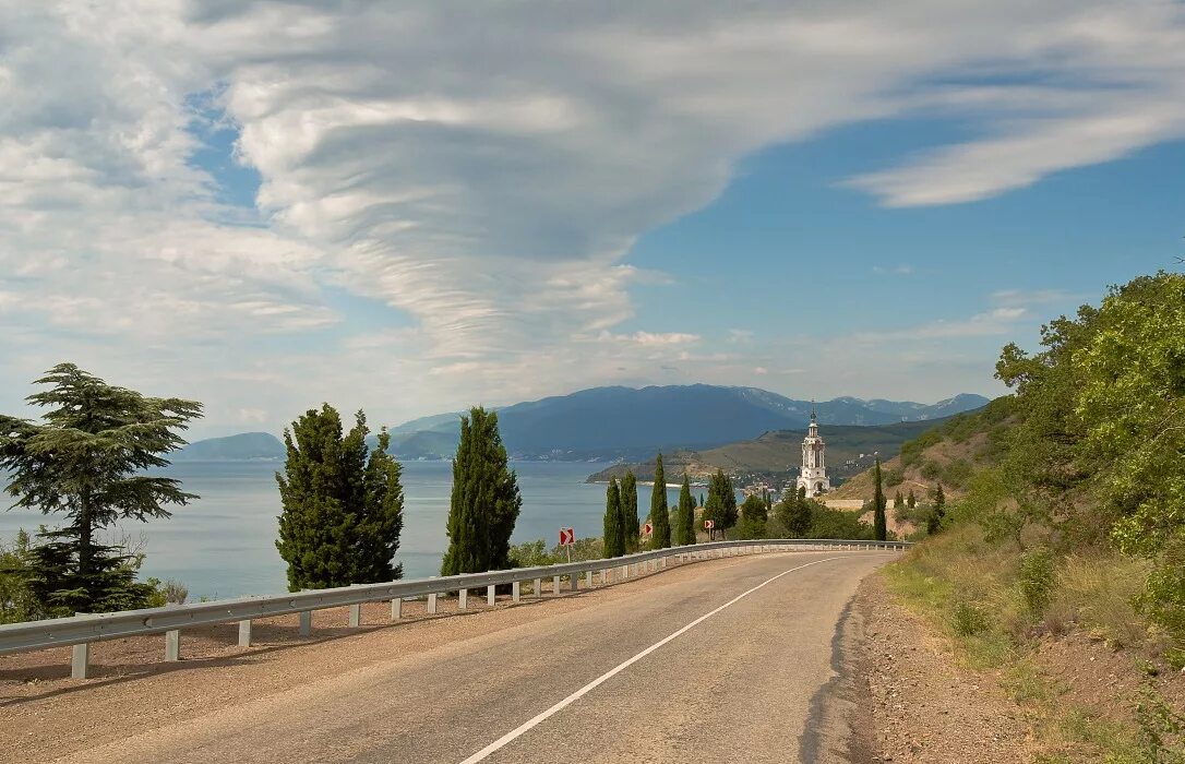 Дороги крыма отзывы. Крым 1980 дорога Алушта Ялта. Серпантин Судак Алушта. ЮБК Крым дорога. Серпантин Ялта Судак.