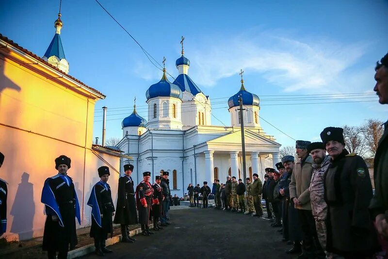 Погода ставропольский край труновский район село труновское. Храм Покрова Труновское. Церковь в селе Труновском Ставропольского края. Церковь село Донское Труновский район. Храм Покрова Божьей матери Ставрополь.