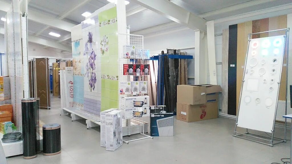 Газовиков 1 югорск. Магазин молоток югорск. Югорск магазин на улице менделеева. Строительный магазин югорск. Магазин молоток югорск.