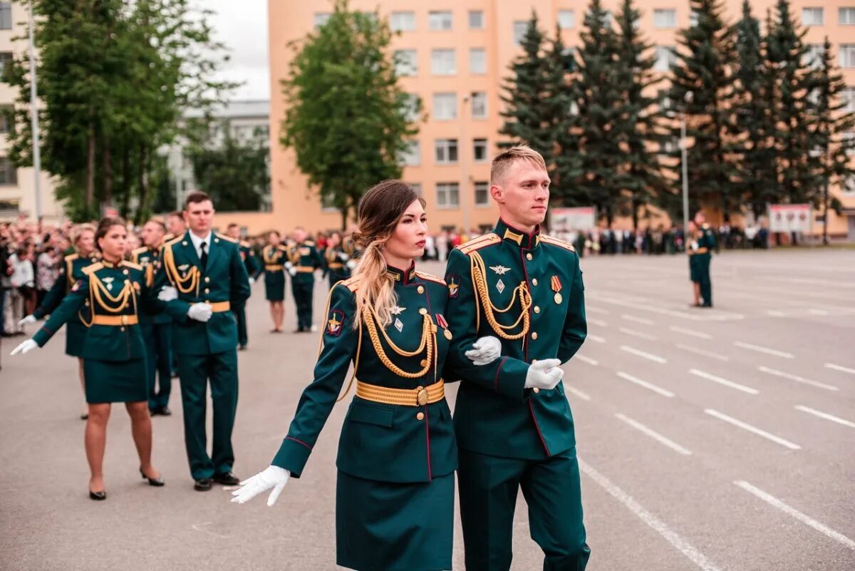 Сайт военной академии. Военная Академия Санкт-Петербург имени Буденного. Военная Академия связи Буденного. Военное училище Буденного Петербург. Питер Академия связи имени Буденного.