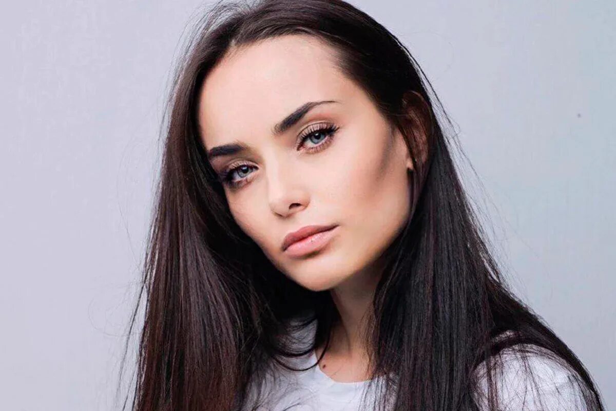 Ксения мишина. Ксения мишина. Ксения мишина холостячка. Ксения мишина актриса. Ксения мишина актриса.