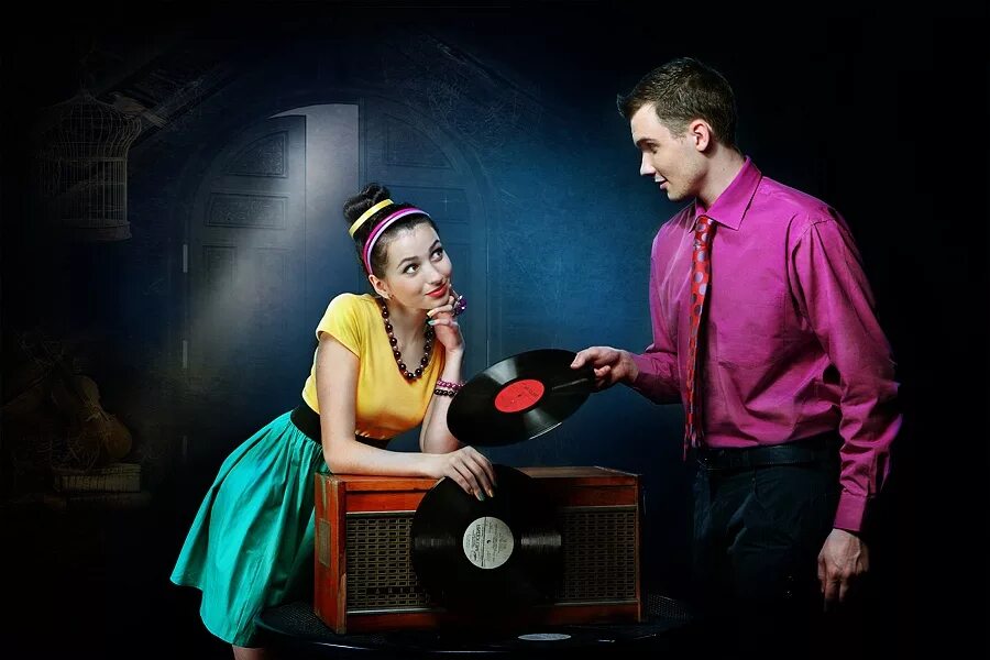 наушники carcam sc-bt900. меломаны типы. девушка в наушниках. меломан определение. парень с наушниками.