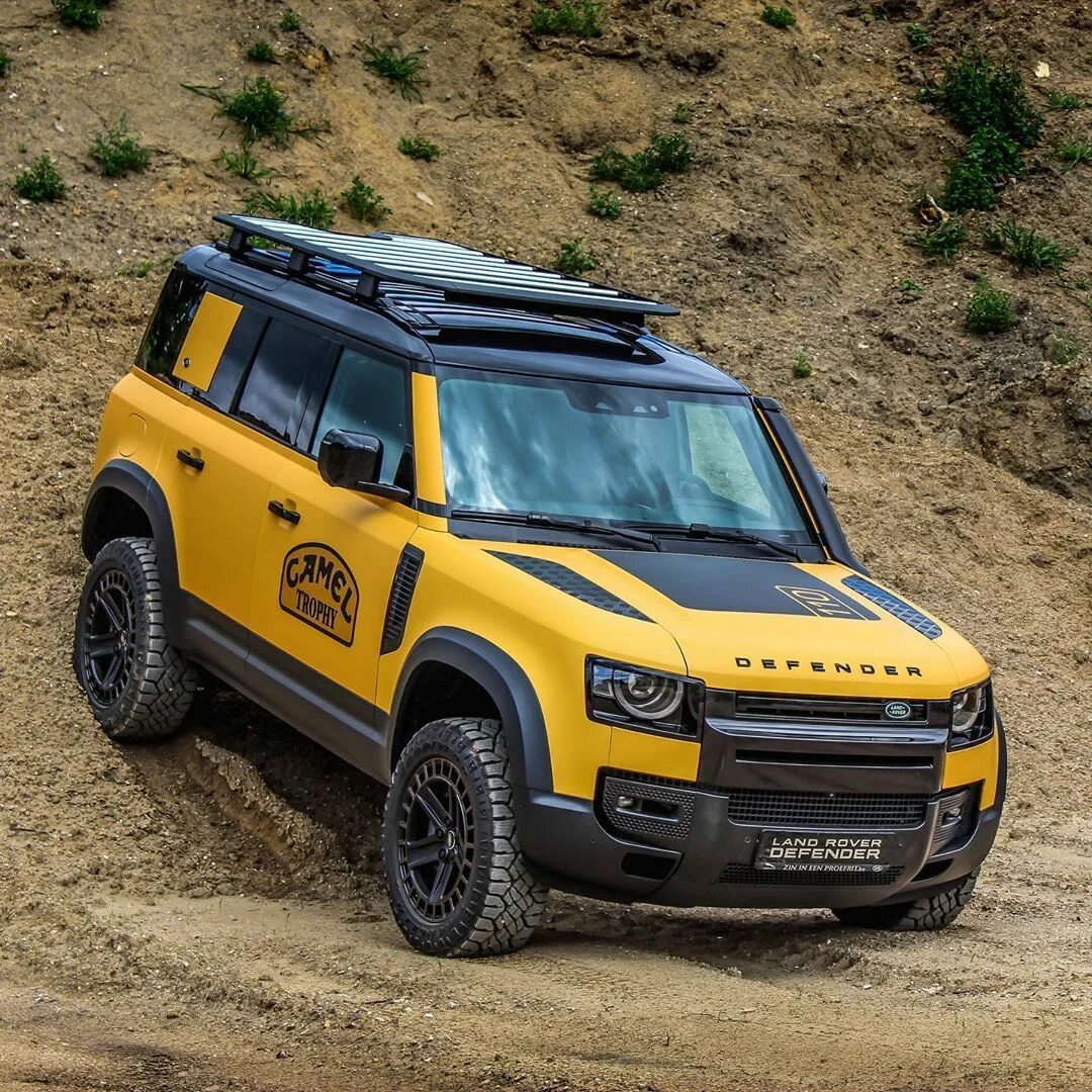 Авто defender. Ленд Ровер Дефендер. Джип ленд Ровер Дефендер. Ленд Ровер Defender 2020. Range Rover Дефендер.