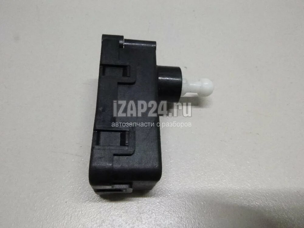 Корректор фары хендай солярис 2014. Корректор фар на хендай солярис. Мотор корректора фар хендай. Электрокорректор фар hyundai solaris. Разъем для корректора фары на хендай солярис 2016.