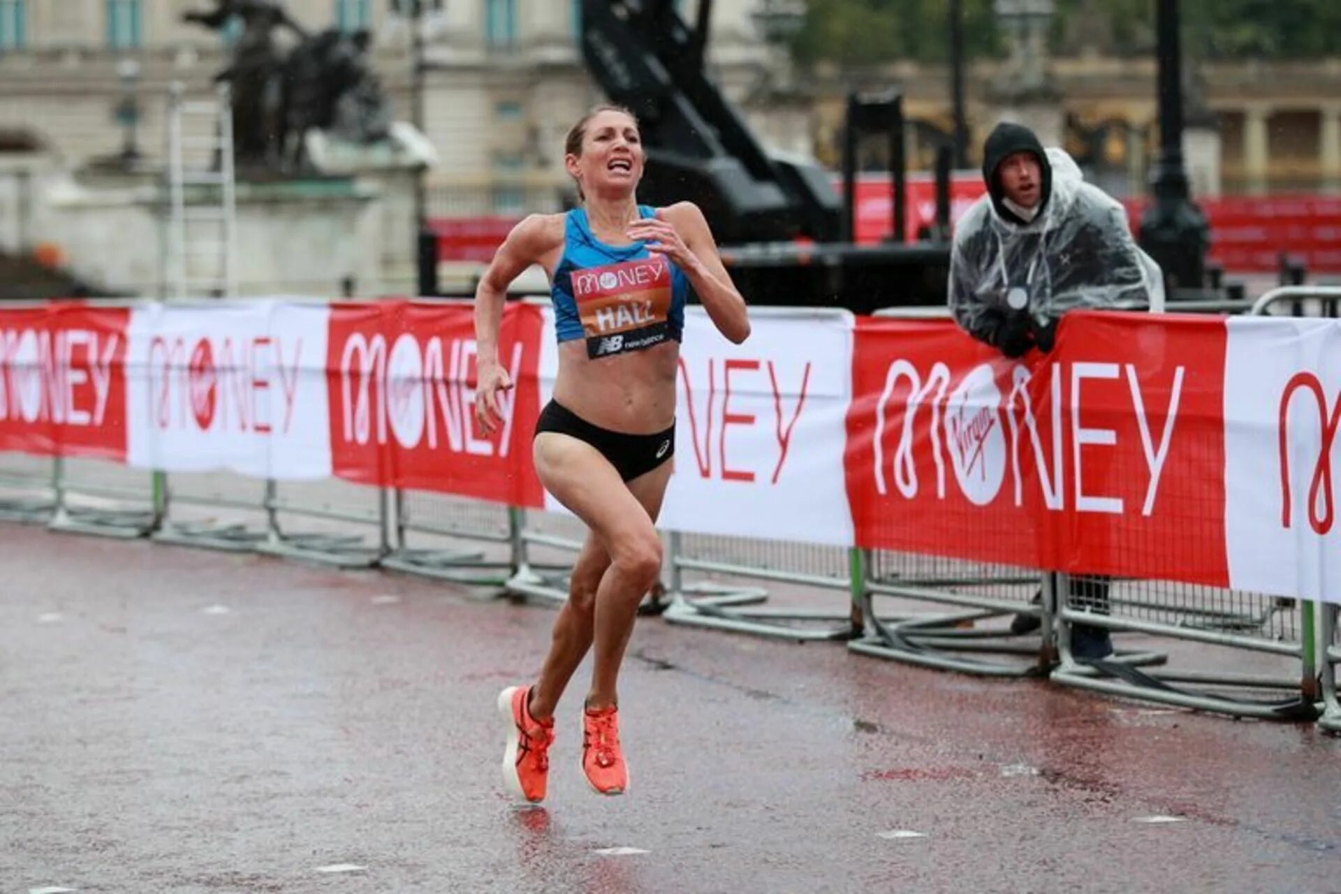 2 место в марафоне. London Marathon 2020. Лондонский марафон. Марафон в Лондоне 2022.