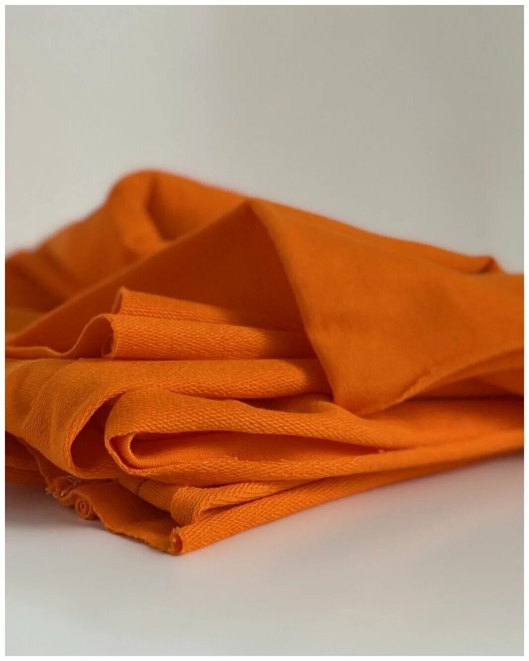 Оранжевая ткань хлопок. Футер оранжевый. Футер апельсинового цвета. Хлопок оранжевый с мушками. Оранжевый хлопок