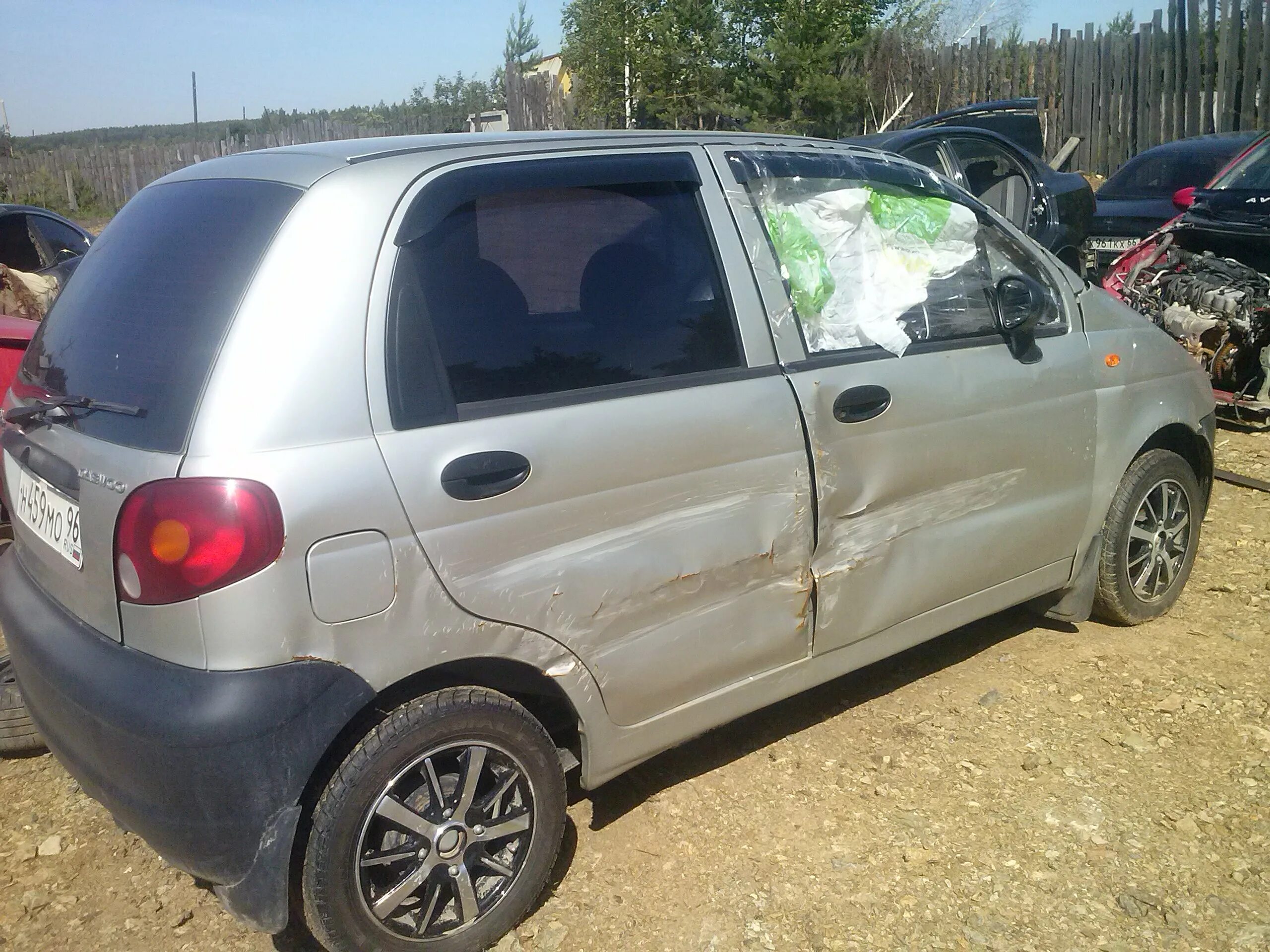 авторазбор дэу матиз. авторазбор дэу матиз. авторазбор дэу матиз в омске. Daewoo matiz разобранный на запчасти. битый матиз.