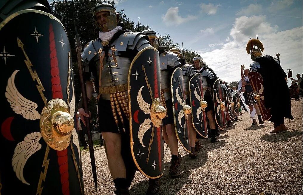 Легион р. Легионер фильм габриэль. Дэвид моррисси центурион фильм 2010. Римский легионер. Легион трейлер.