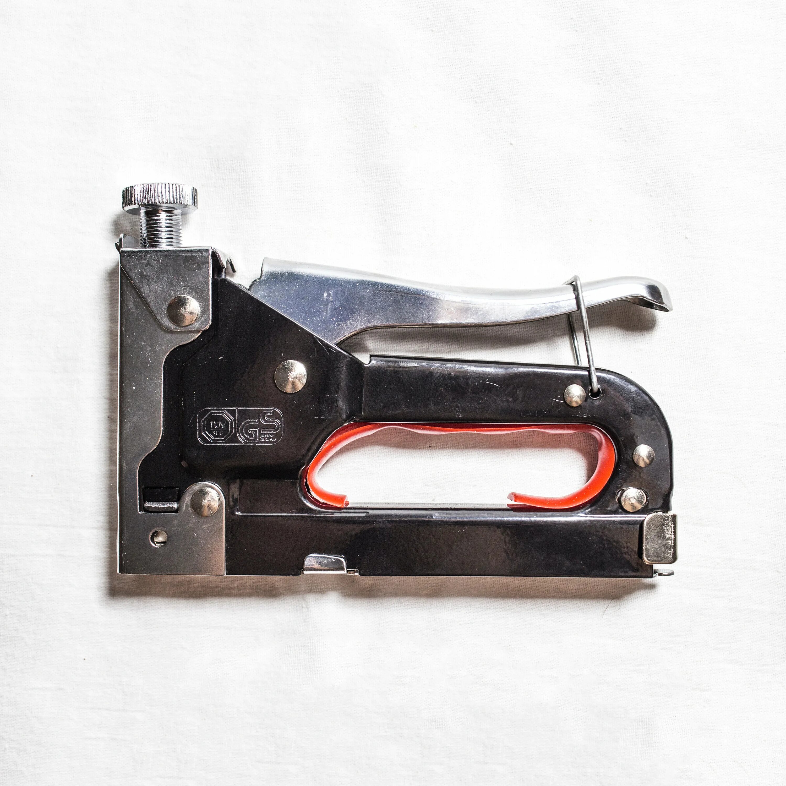 Степлер мебельный stelgrit 4-14мм. Степлер мебельный гнутся скобы. Вихрь chx 003 степлер мебельный. Степлер матрикс схема. Степлер mmp-608.