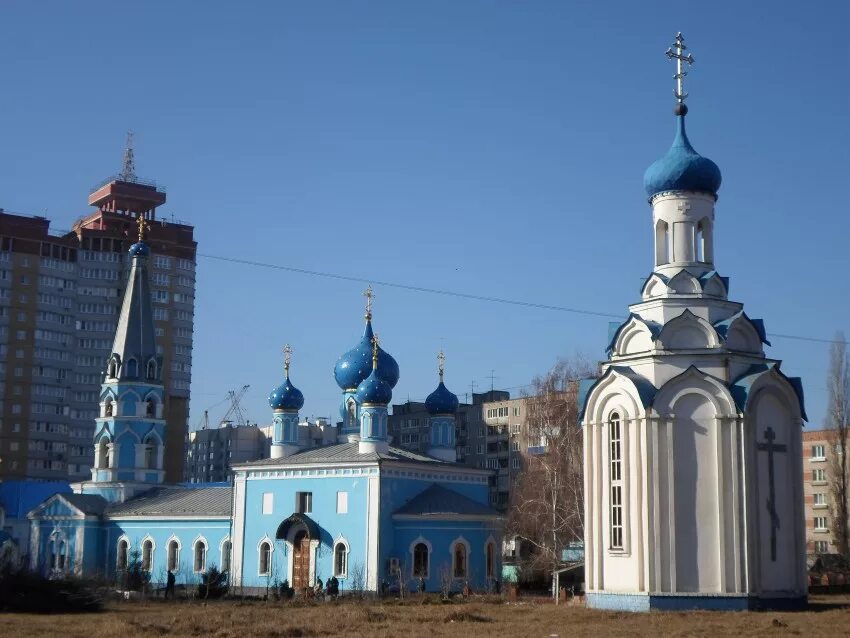 Телефон храма воронежа. Церковь Успения Пресвятой Богородицы Воронеж. Успенский храм на Монастырщенке Воронеж. Успенский Семинарский храм Воронеж. Введенский храм Воронеж.