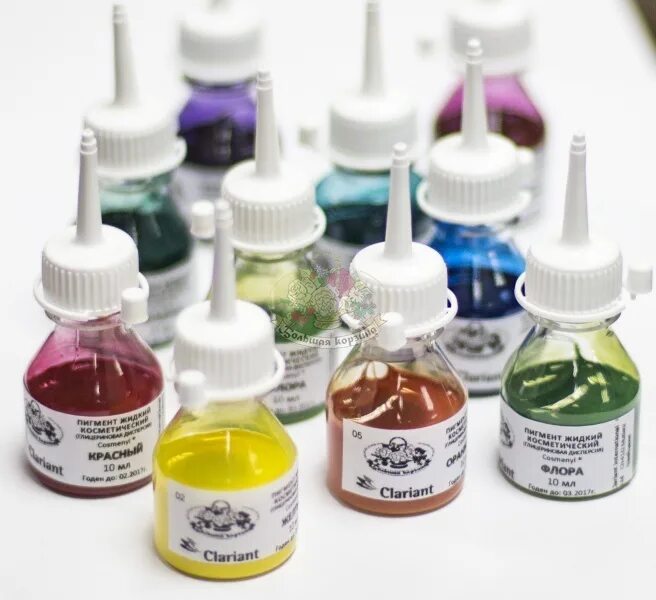 Парфюмерная продукция. Парфюмерный краситель. Красители для производства цветного стекла. Духи химия. Парфюмерный краситель.