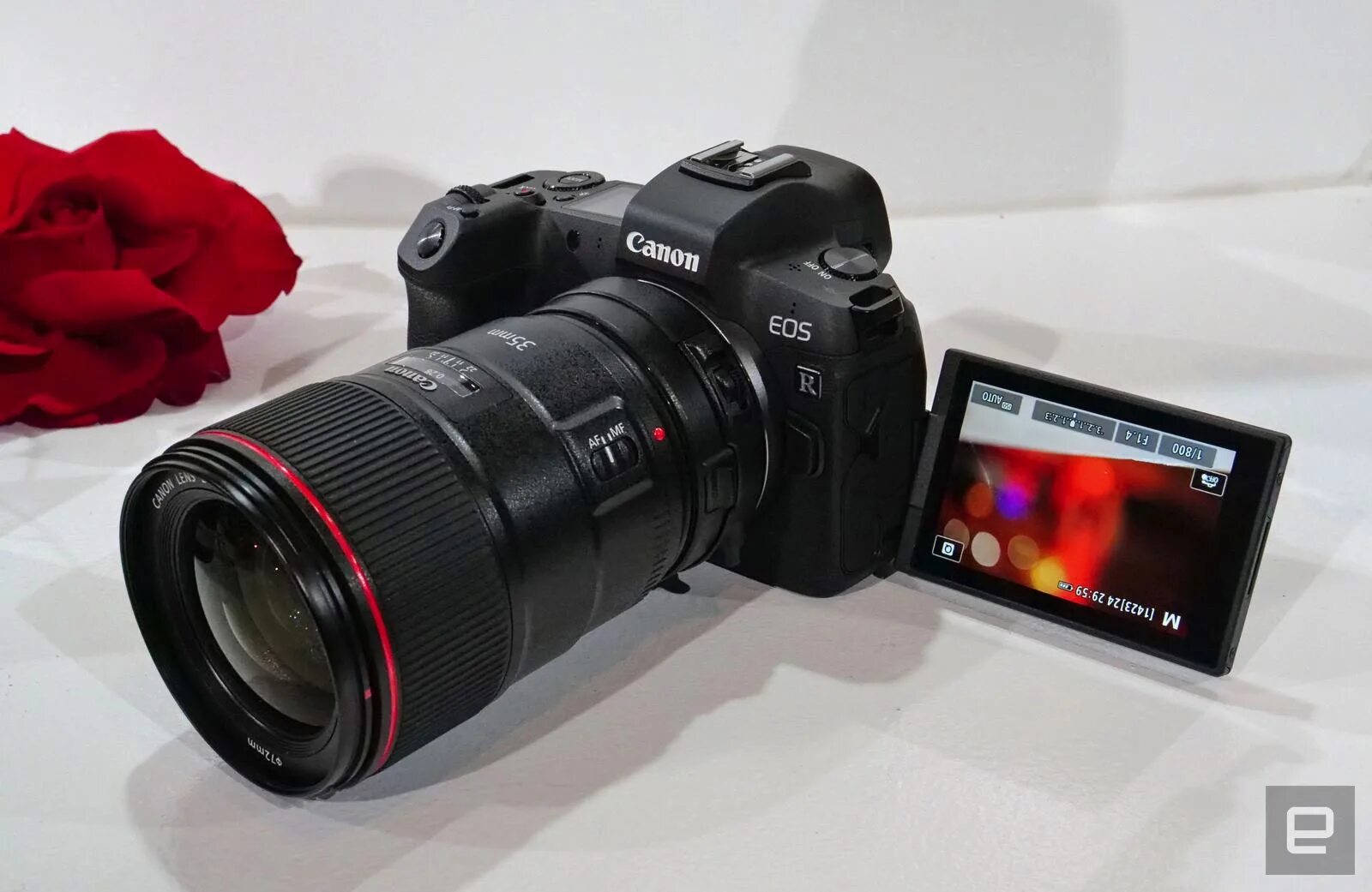 беззеркальная камера canon eos r5. Canon eos r6 kit. фотоаппарат canon eos r5 body. Canon eos r50. фотоаппарат canon eos r.