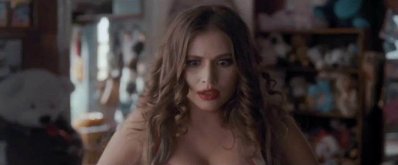 На лабутенах кто пел девушка. На лабутенах кто пел девушка. Юлия топольницкая экспонат. Юлия топольницкая лабутены. Алиса вокс лабутены.