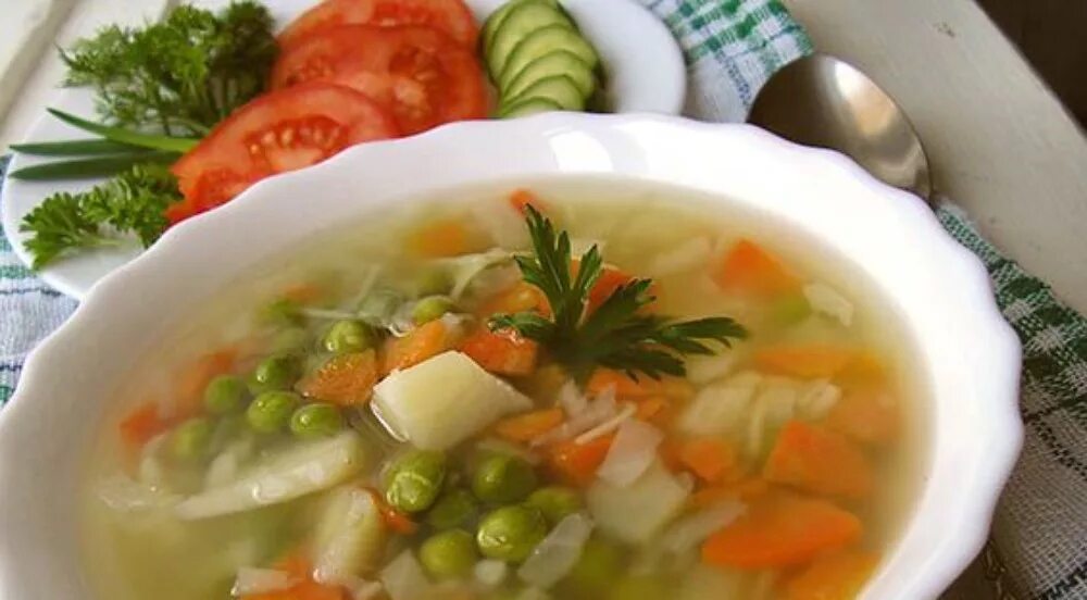 Диетические супы с мясом. Диетические супы с мясом. Минестроне со стручковой фасолью. Суп минестроне вегетарианский. Диетические супы с мясом.
