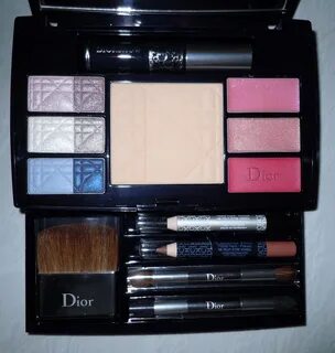 Dior travel