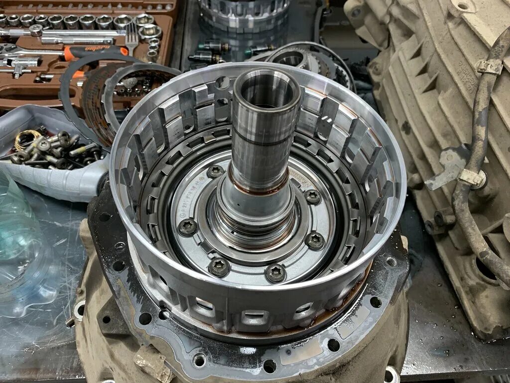 акпп сервис. коробка автомат в разборе. подшипник акпп zf 6hp. ремонт акпп. акпп центр.