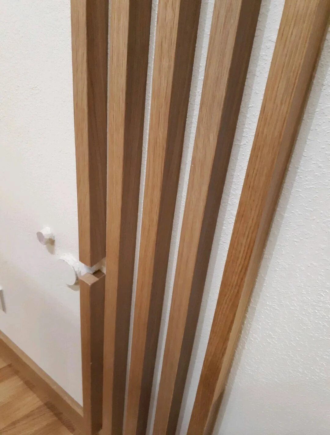 Рейка мдф 2700x40x30. Рейка на стену дуб. Мдф панель "вертикальные рейки" h2530. Деревянные рейки текстура. Мдф панель "вертикальные рейки" h2530.