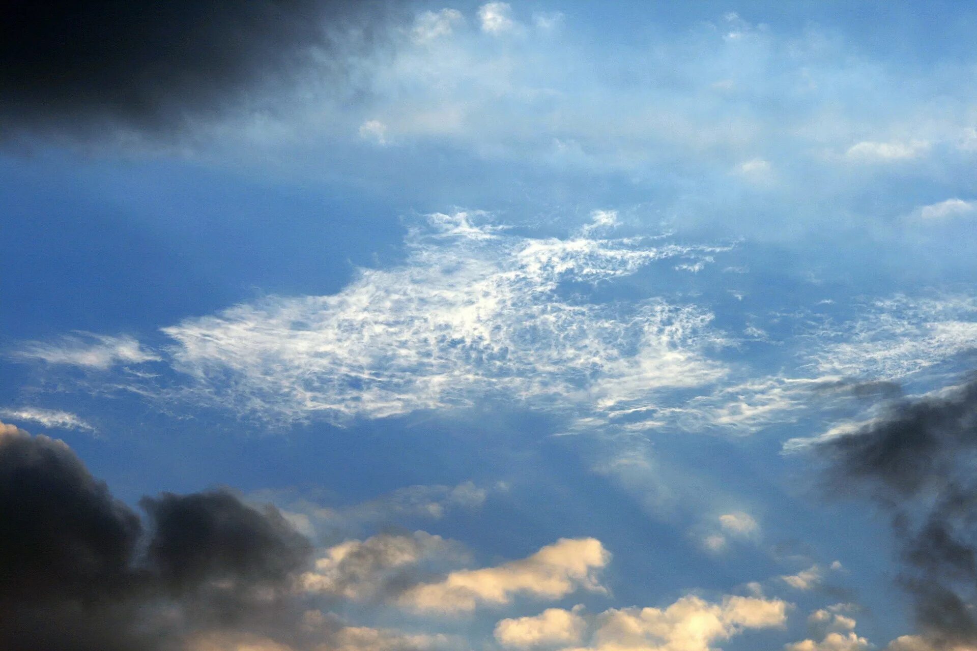 Автор облака плывут облака. Облака плывут. Пушистые облака. По небу плывут облака. Движение облаков.