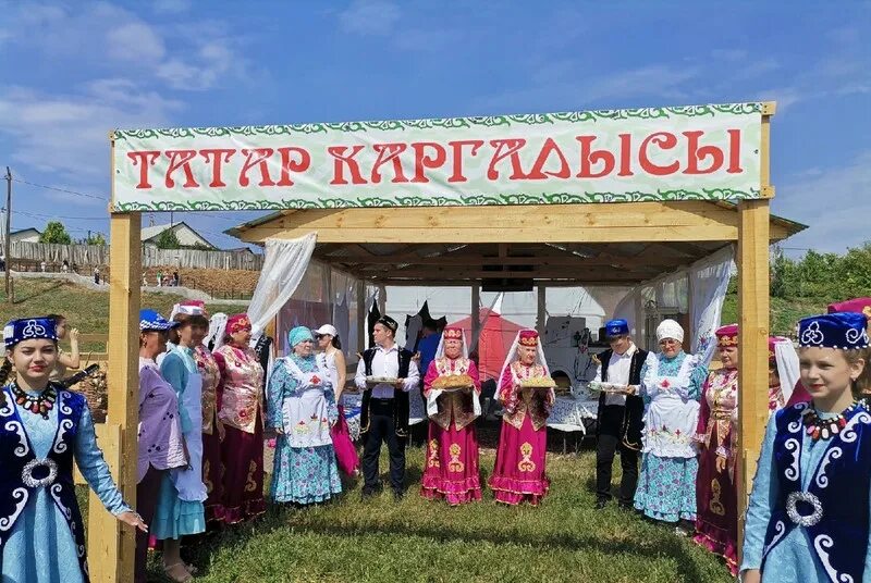 Погода в татарском каргале. Татарская Каргала Сабантуй. Сабантуй Татарская Каргала 2011. Татарская Каргала Сабантуй 2022 бега. Татарская Каргала Оренбургская область.