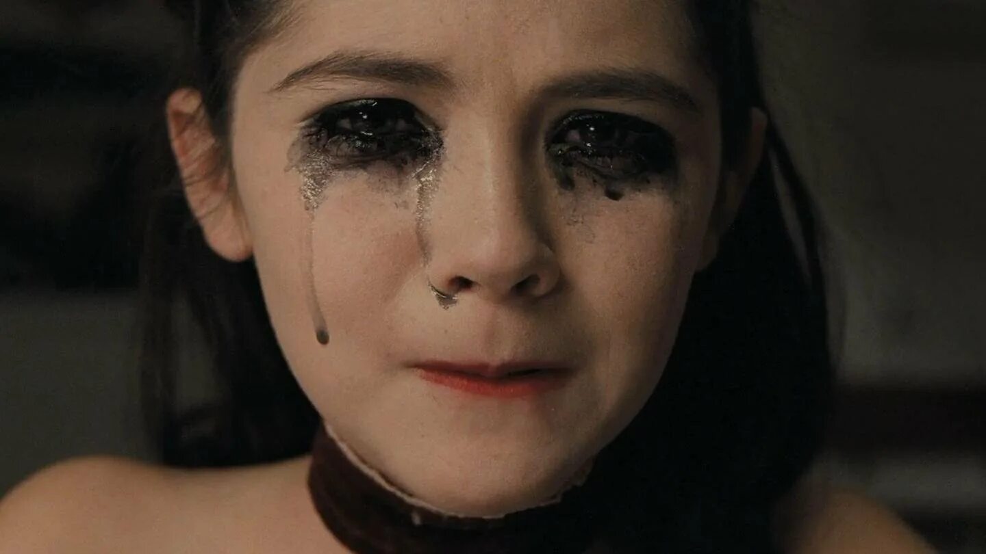 Изабель фурман дитя тьмы. Изабель фурман дитя тьмы. Фильм дитя тьмы 2009 эстер коулман. Изабель фурман дитя тьмы. Дитя тьмы / orphan (2009).