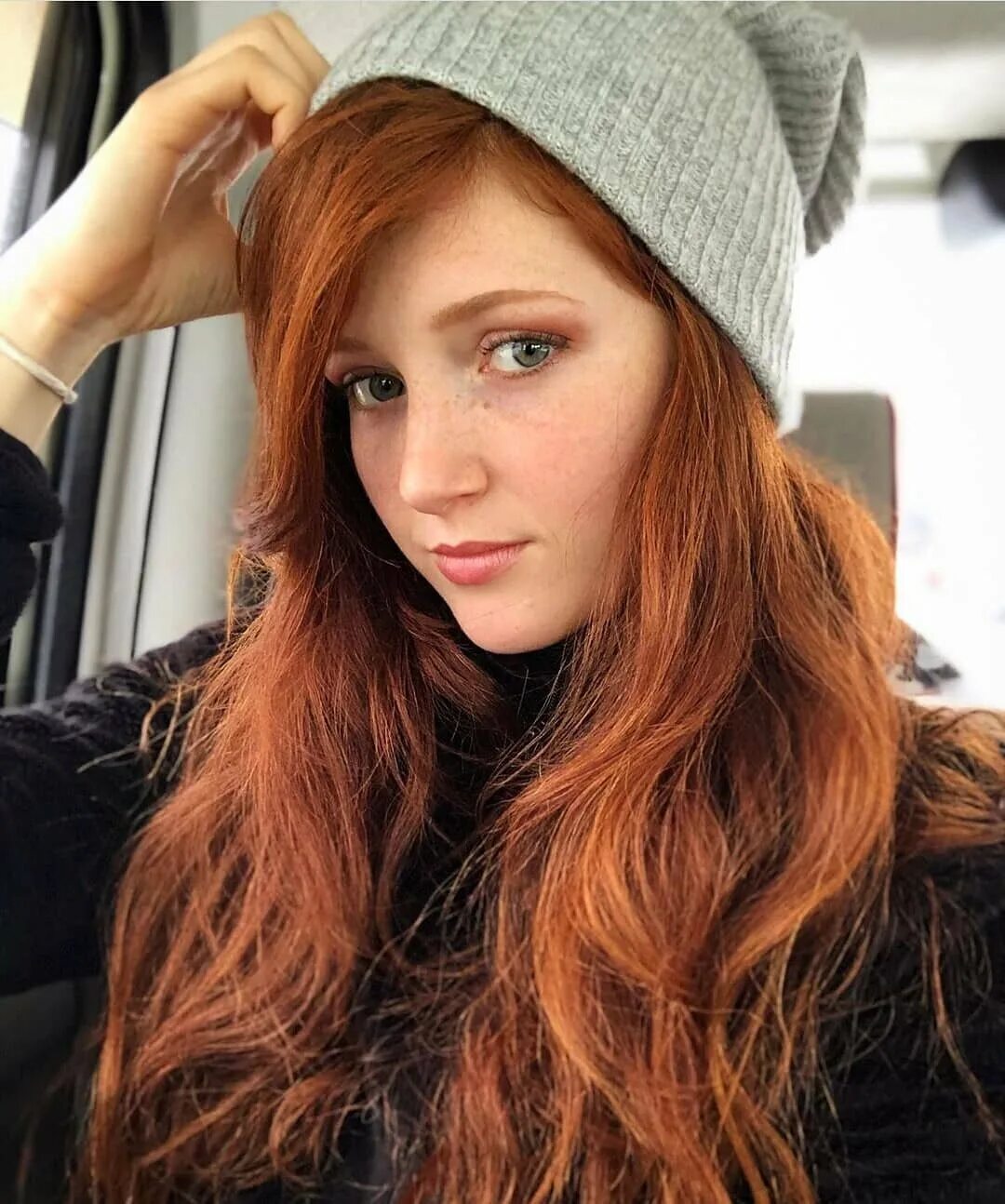 Hot ginger. Синтия дикер hot. Джинджер грей. Басти джинджер. Hot ginger.