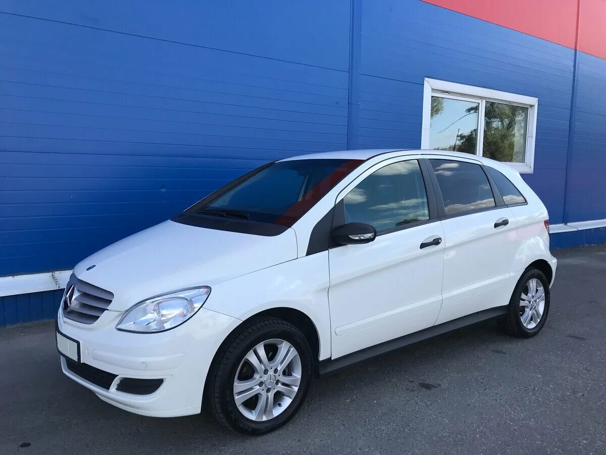 Мерседес б с пробегом. Mercedes-Benz b-класс w245 белый. Мерседес b class 2007. Mercedes b class w245 White. Мерседес b170 2007.