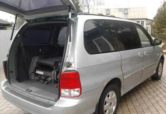 Киа карнивал с пробегом россия. Kia Carnival 2005. Kia Carnival 2003. Минивэн Киа Карнивал 2005. Kia Carnival 2003 2.5.