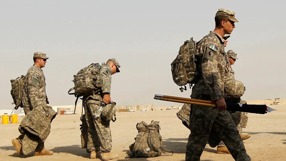 Нато в ираке. Американский солдат. Американские солдаты в Ираке. Солдаты НАТО В Ираке.