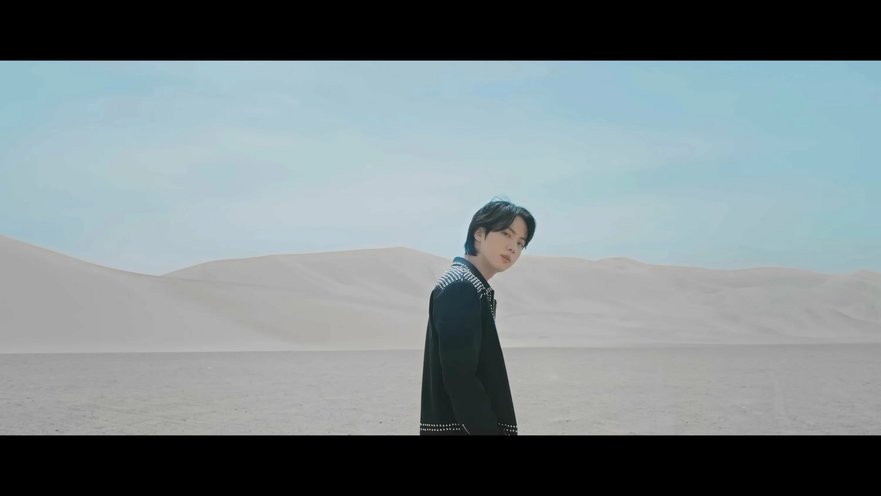 Yet to come bts. Бтс yet to come. bts yet to come фото. bts yet to come клип. бтс тизер.
