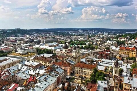 Лево город