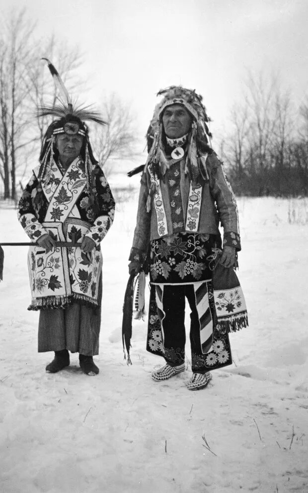 Племя оджибве. Оджибве народ Северной Америки одежда. Оджибве индейцы. Индейцы народа оджибве. Племя оджибва