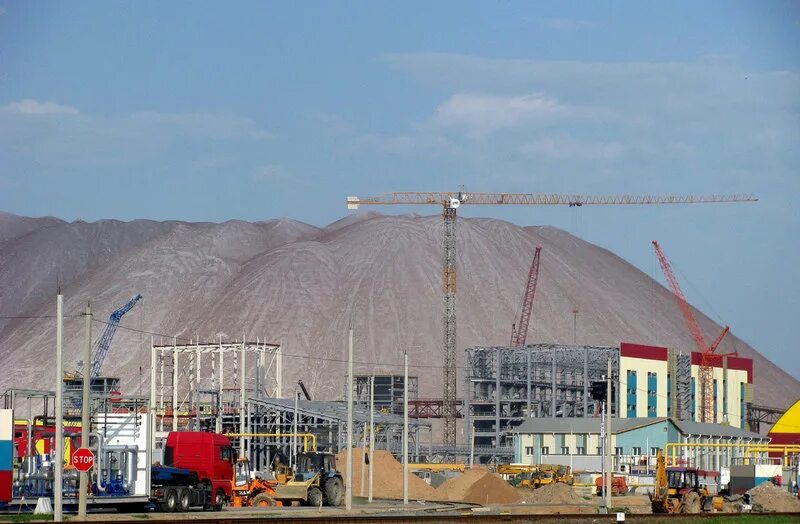 Калийный завод беларусь. Солигорский завод калийных удобрений. 4 ру оао «беларуськалий. Беларуськалий солигорск. Калийный завод беларусь.