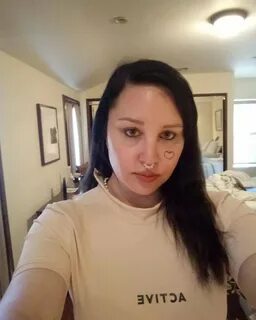 Milena mariani pelada