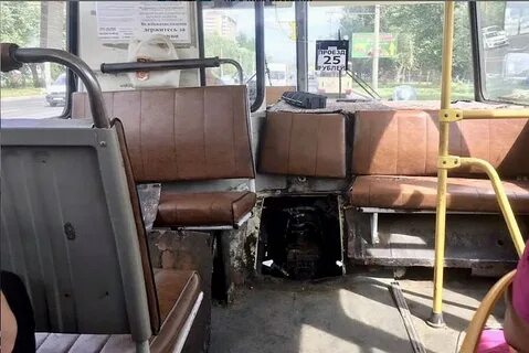 Пол автобуса
