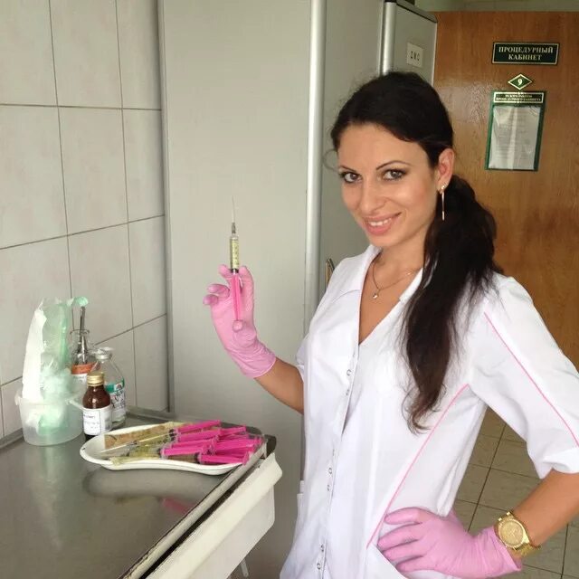 Красивая медсестра в больнице. Красивые девушки медсестры. Джесси джейн медсестра. Красивые медсестры. Красивые медсестры.