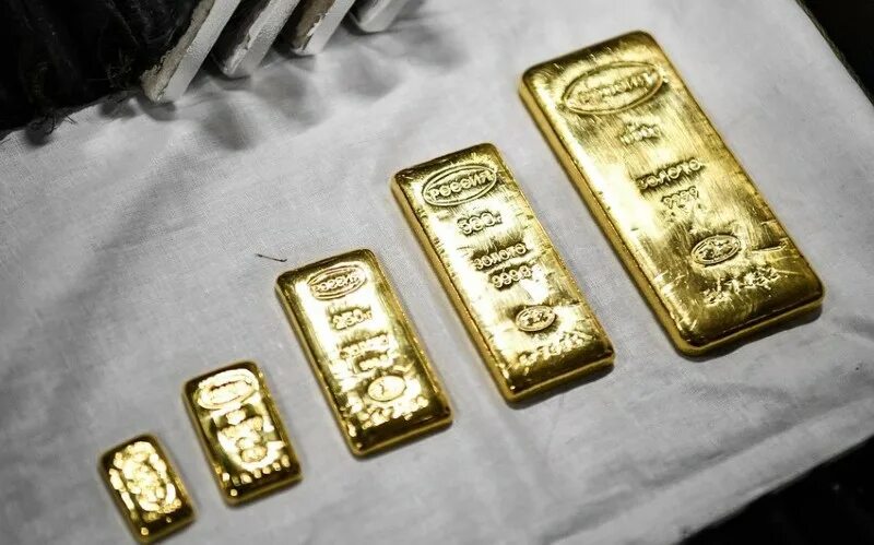 Где продать слиток золота. Золотые слитки 999.9. серебро 999 пробы слиток. мерные золотые слитки.
