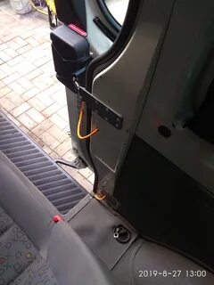 Установка электропривода сдвижной двери