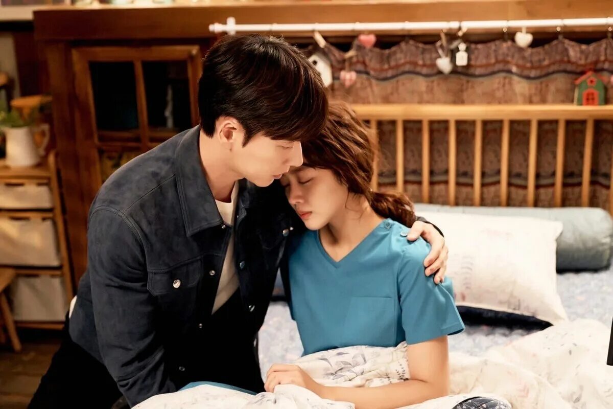 Дорама счастье эндрю. Our beloved summer дорама. Адорама. Адорама. Мун га ён истинная красота дорама.