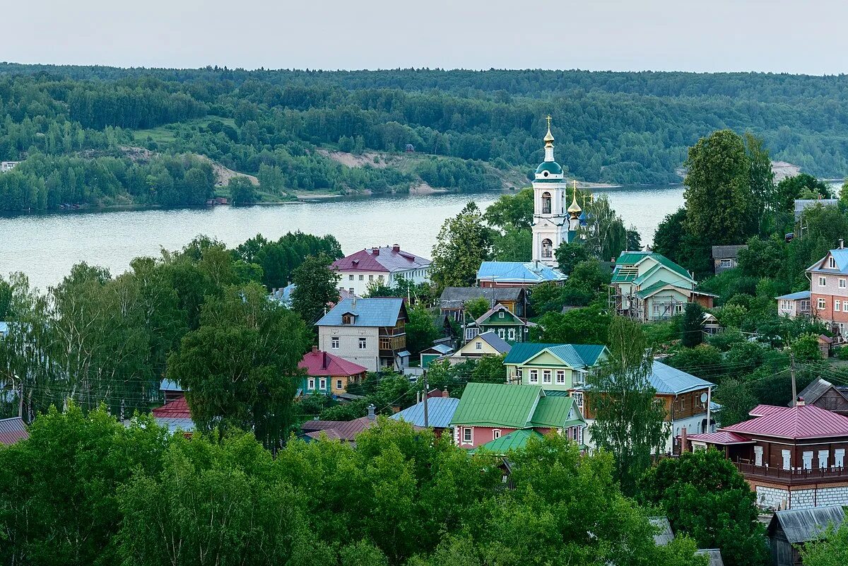 Соборная гора Плес. Плес вид с Соборной горы. Плес Залесский. Плёс достопримечательности Соборная гора.