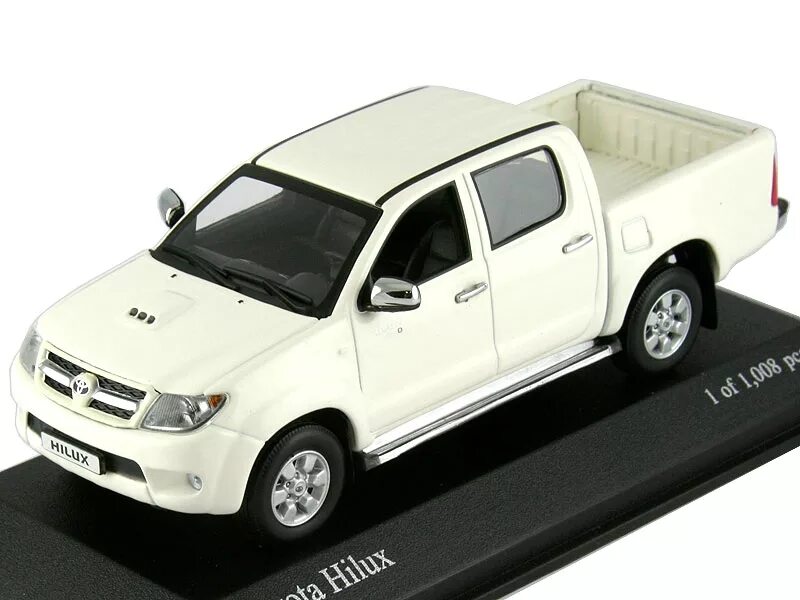 Сиденье тойота хайлюкс gr sport. 1/64 toyota hilux. Toyota hilux single cab 2021. Toyota hilux 1:43. Toyota hilux 2016.