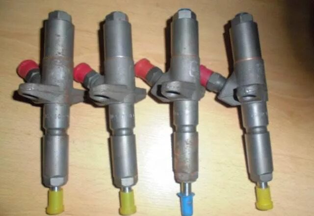 Форсунки на камаз евро 4 коммон рейл азпи. Азпи 216 форсунка. Форсунка ямз common rail евро-4 (а-04-011-00-00-03). 01 форсунка. Азпи 171010708 форсунки.