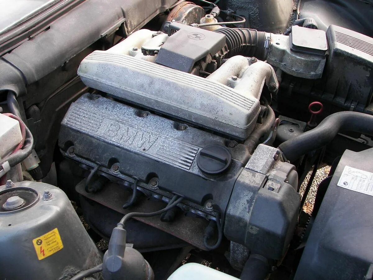 Двиг 40. Двигатель bmw m40. мотор бмв м40 1.8. bmw m40 engine. двигатель м40 бмв 1.6.