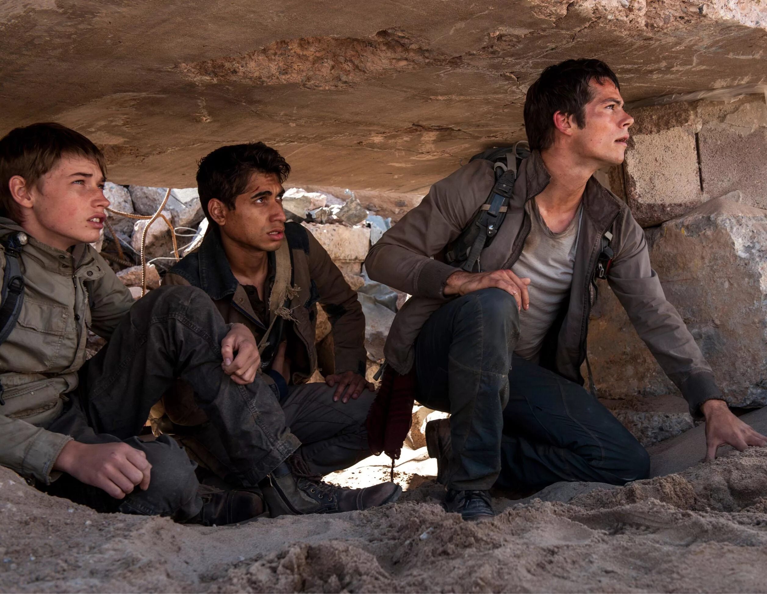 Бегущий в лабиринте испытание огнём. Бегущий в лабиринте 2014. Maze Runner: the Scorch Trials (2015). Бегущие лабиринт в ролях