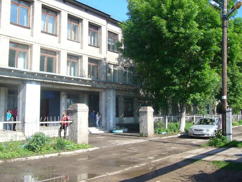 Школа 143 новосибирск. 143 школа казань. Школа 143 екатеринбург. Фото школы 143 в екатеринбурге. Екатеринбург школа 143 ясная 16.
