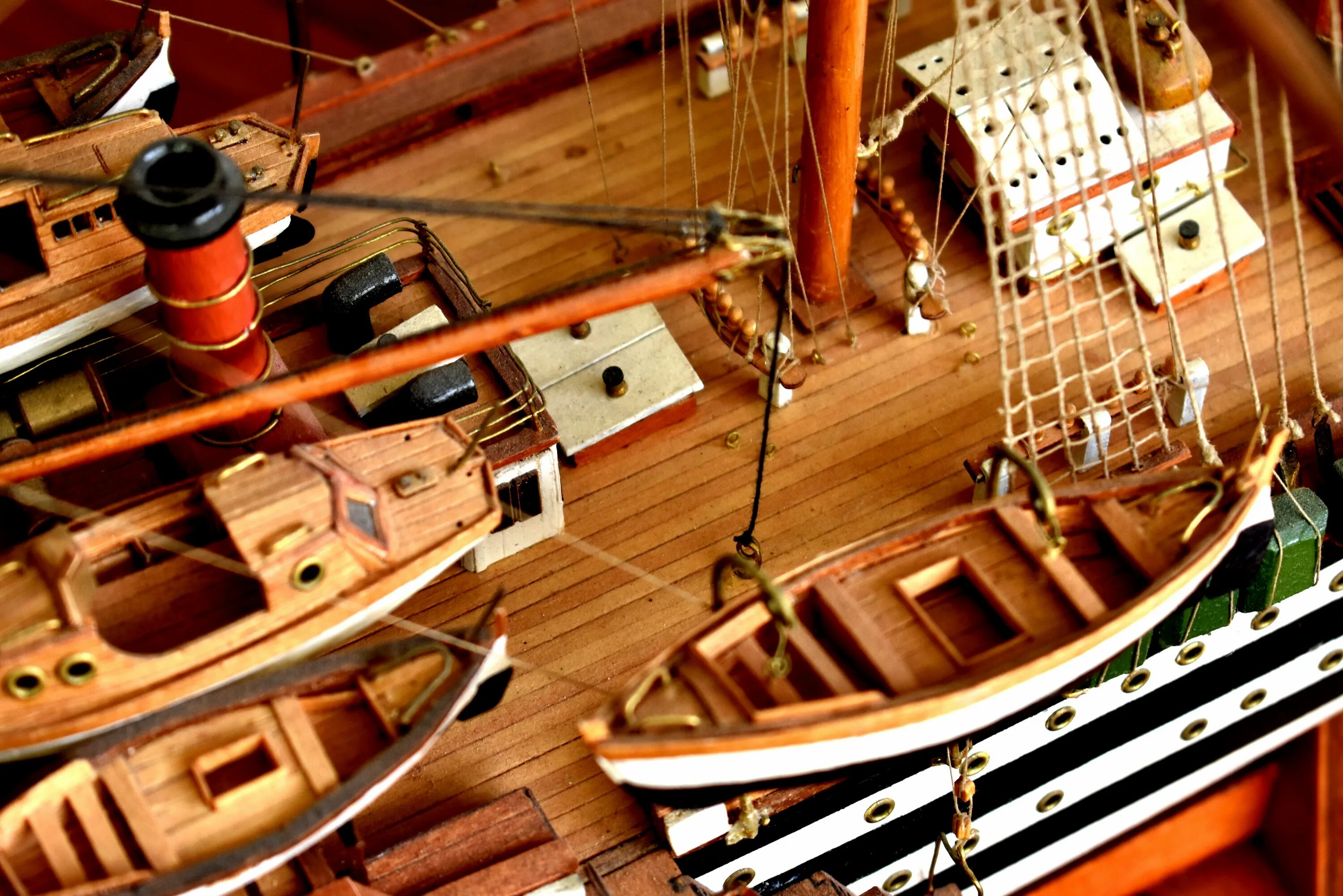 Парусный корабль Америго Веспуччи. Модель парусника Америго Веспуччи. Америго Веспуччи корабль палуба. Америго Веспуччи судно. Сборка деревянных кораблей